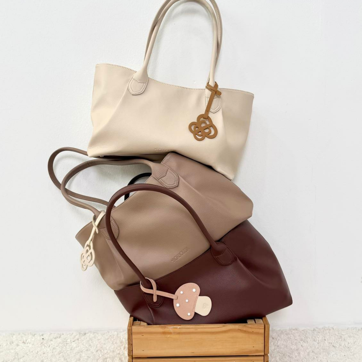 Zoe Shoulder Bag