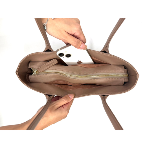 Demi Zoe Shoulder Bag