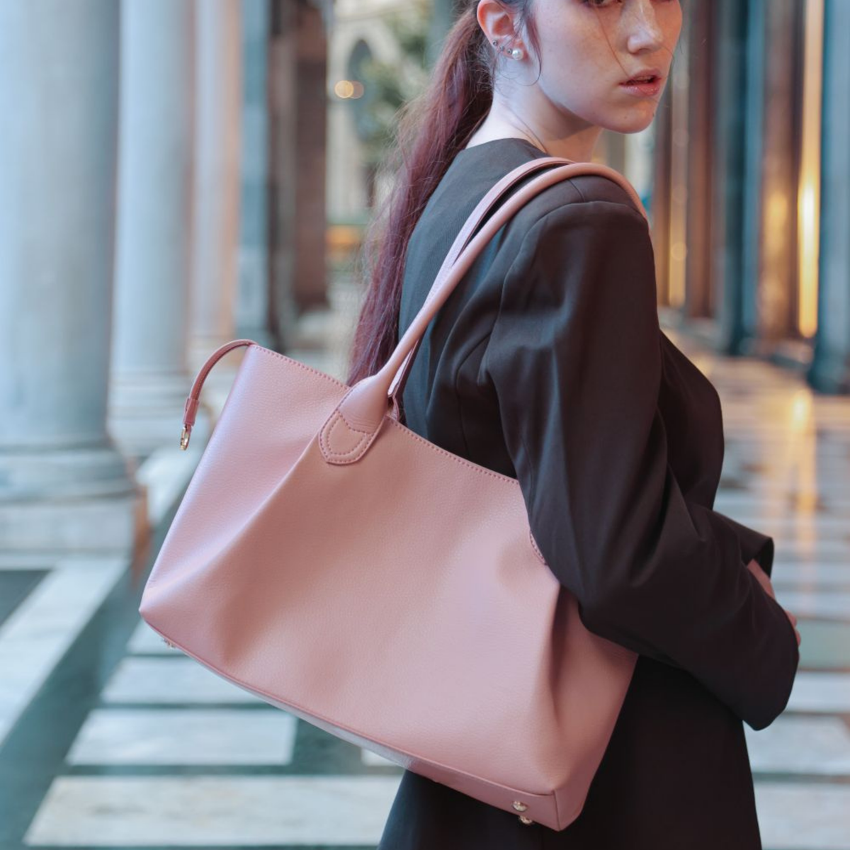 Zoe Shoulder Bag